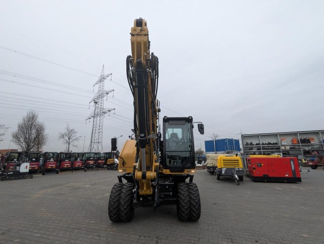 WhatsApp Image 2025-11-28 at 16.08.13